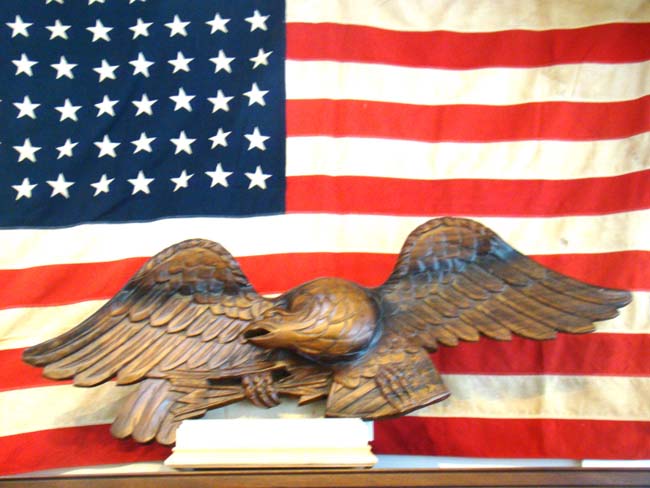 A large vintage carved mahogany American eagle plaque — image 2